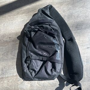 Patagonia Atom Sling bag 8L